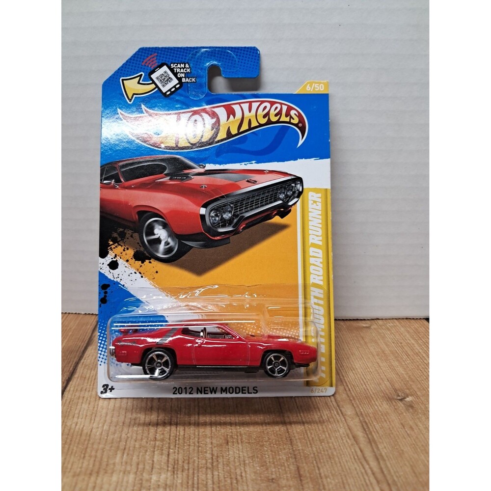Hotwheels: 2012 Red & Black 1971 Plymouth ROAD RUNNER 6/247  NEW - SEALED!